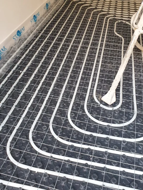 Foto-Lavoro-Via-Cignani-Finale-Emilia-Riscaldamento-Pavimento-Anno-2022-12-1